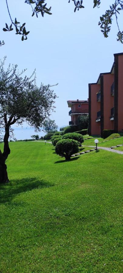 On The Beach Lake View Manerba del Garda Exterior photo